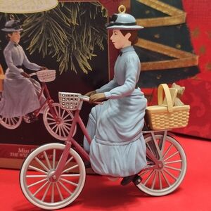 Wizard Of Oz Christmas Hallmark Ornament Miss Gulch Toto